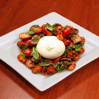 Mozzarella, Tomato, & Arugula